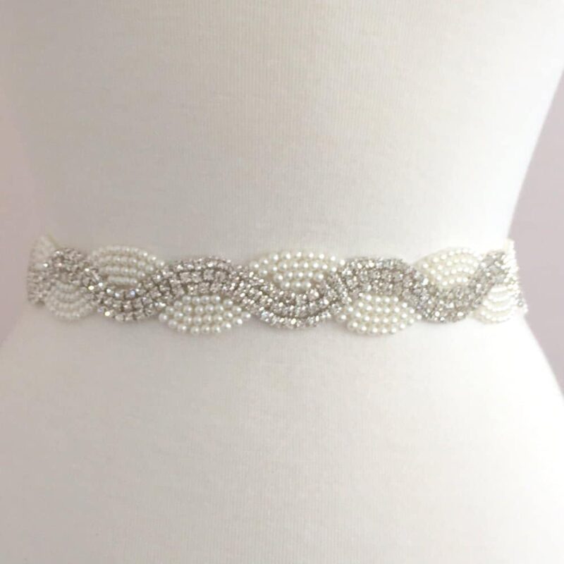 Pearl Swirl Rhinestone Trim (Iron-On) Pearl Swirl Rhinestone Trim (Iron-On)