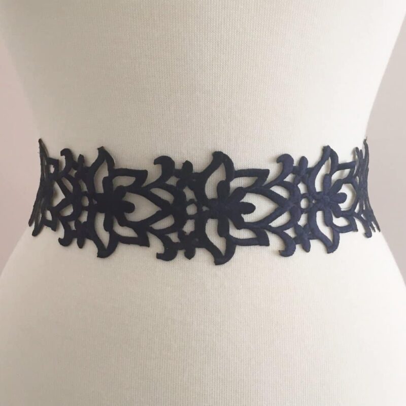 Embroidered Navy Trim (Iron-On) Embroidered Navy Trim (Iron-On)