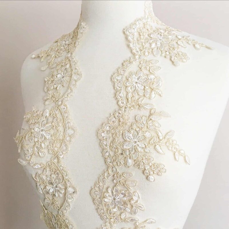 Rhea Embroidered Scallop Lace Trim Rhea Embroidered Scallop Lace Trim