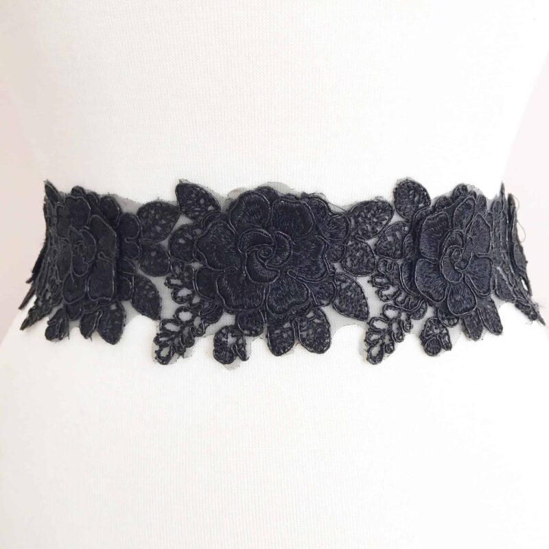 Embroidered 3D Flower Trim Embroidered 3D Flower Trim