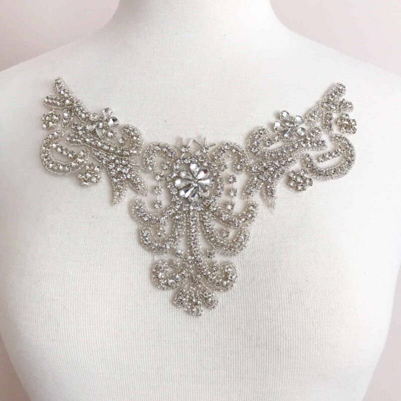 Lucero Rhinestone Applique (Iron-On) Lucero Rhinestone Applique (Iron-On)