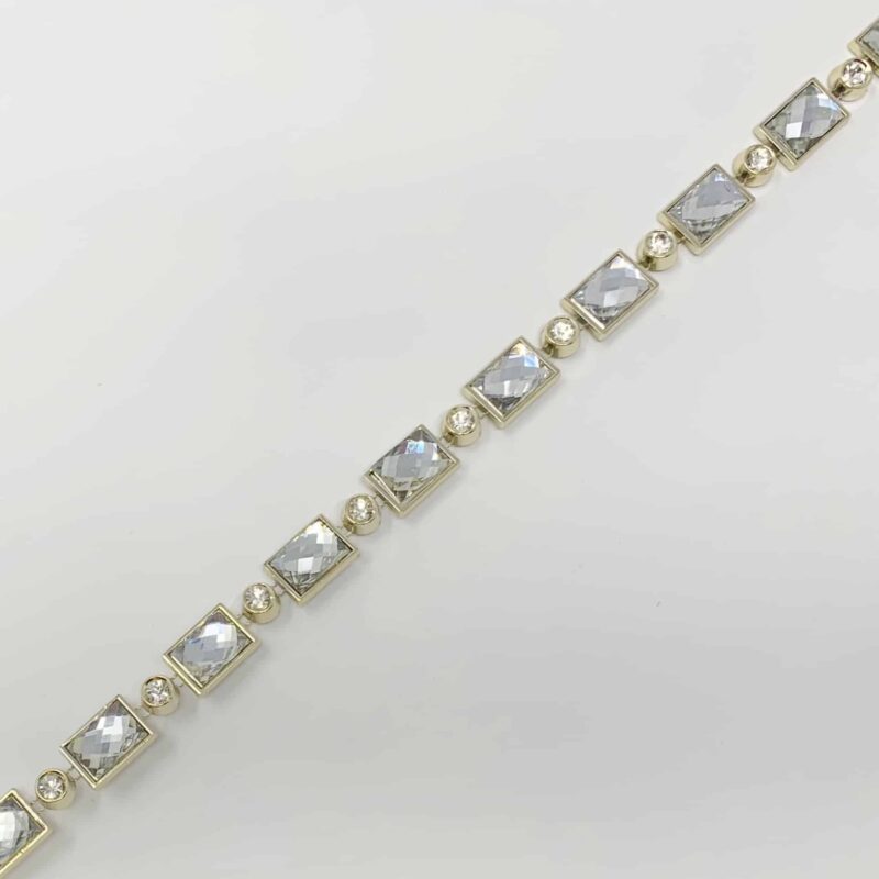 Gold Acrylic Jewel Chain