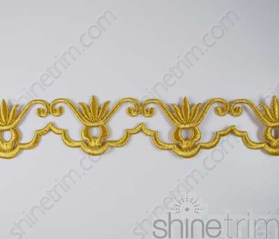 Embroidered Scallop Trim