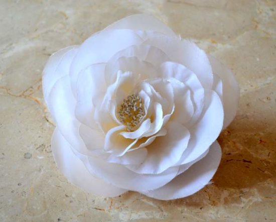 ORGANZA OPEN ROSE BROOCH