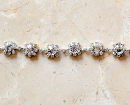 Daisy Flower Rhinestone Chain