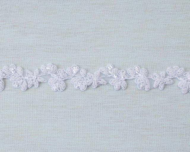 Petit Pearl Floral Trim (Color: Iridescent White) - Shine Trim