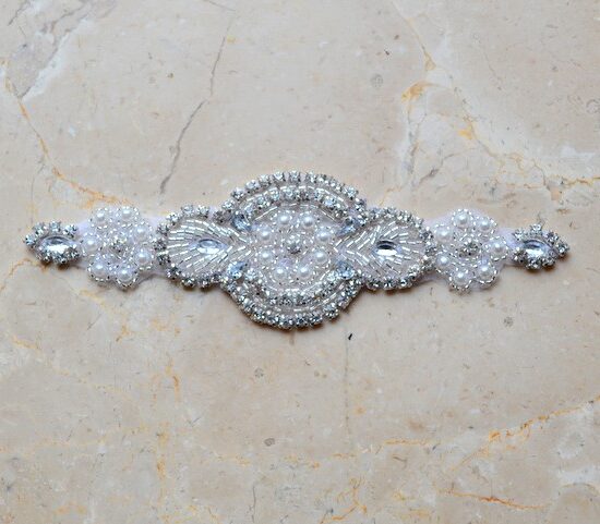 Etta Rhinestone Pearl Applique (Iron-On) Etta Rhinestone Pearl Applique (Iron-On)