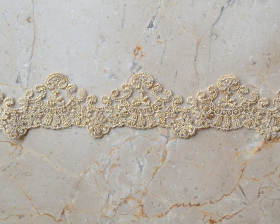 2.25" Gold Metallic Scallop Lace