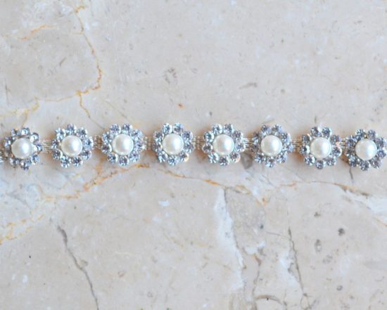 Daisy Flower Pearl Rhinestone Chain