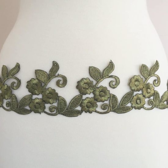 Embroidered Floral Swirl Leaf Trim (Iron-On)