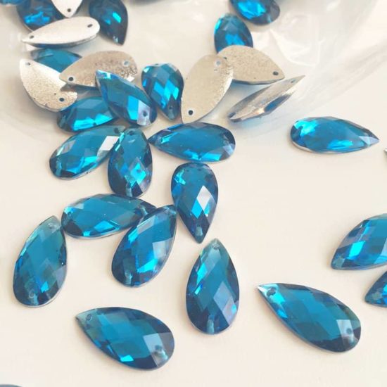 Capri Blue Teardrop Acrylic Gem Stones 10x20mm (Pack of 200)