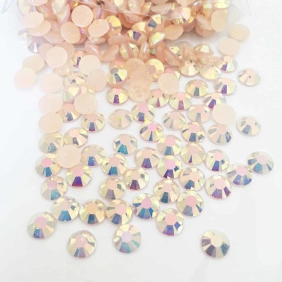Acrylic Flatback Gem Stones (PEACH AB) SS30 (PACK OF 1000)