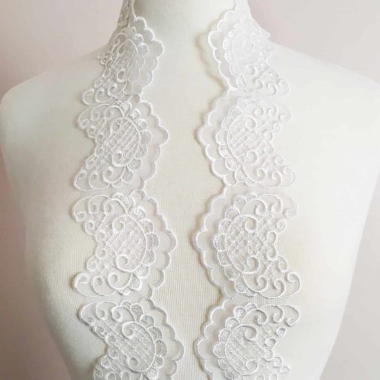 Estrella Organza Scallop Lace Trim