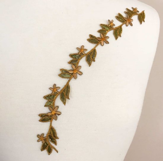 Embroidered Floral Leaf Vine Patch (Iron-On)