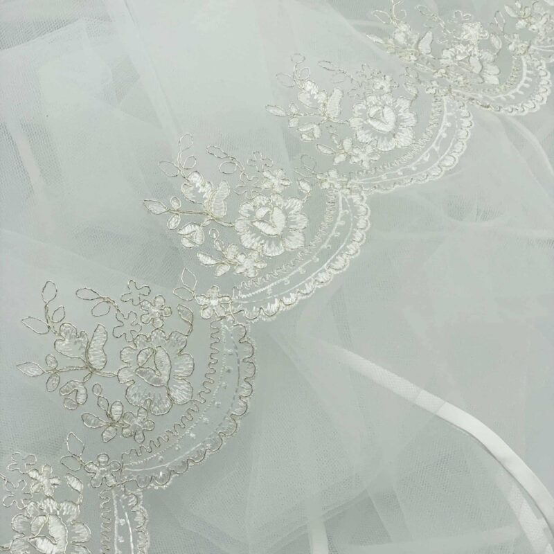 E167 EMELINE IVORY Emeline Ivory Silver Scallop Re Embroidered Floral Lace Trim