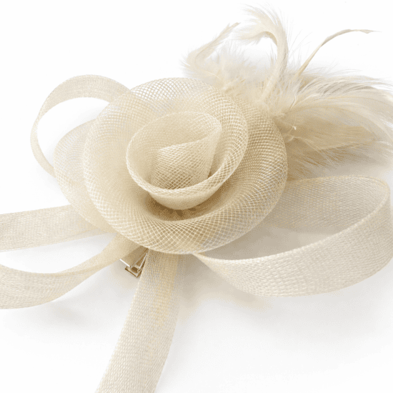 ivory-fascinator-hat-bridal-headpiece-elegant-wedding-hat Alice Mini Fascinator
